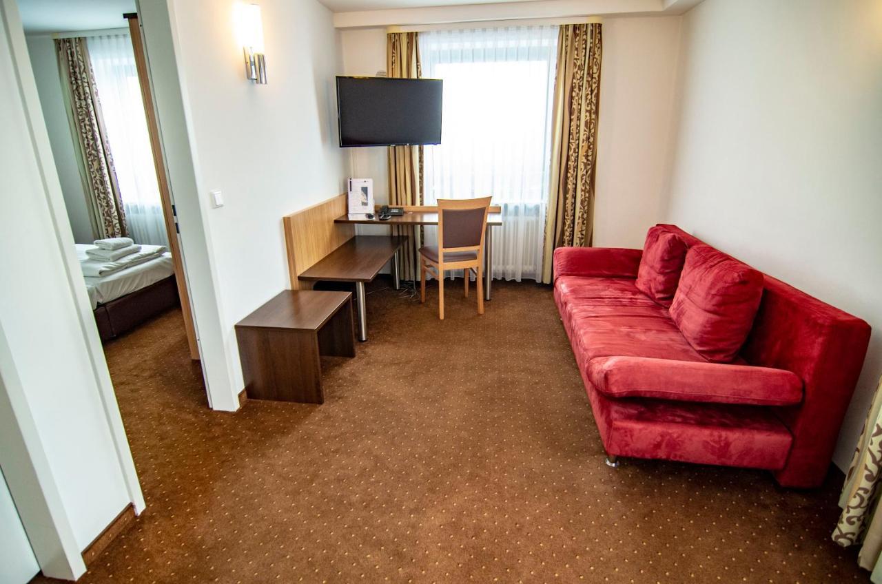 Ausbildungshotel St. Theresia ミュンヘン エクステリア 写真