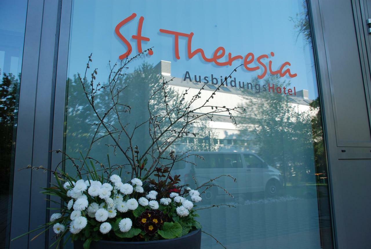 Ausbildungshotel St. Theresia ミュンヘン エクステリア 写真